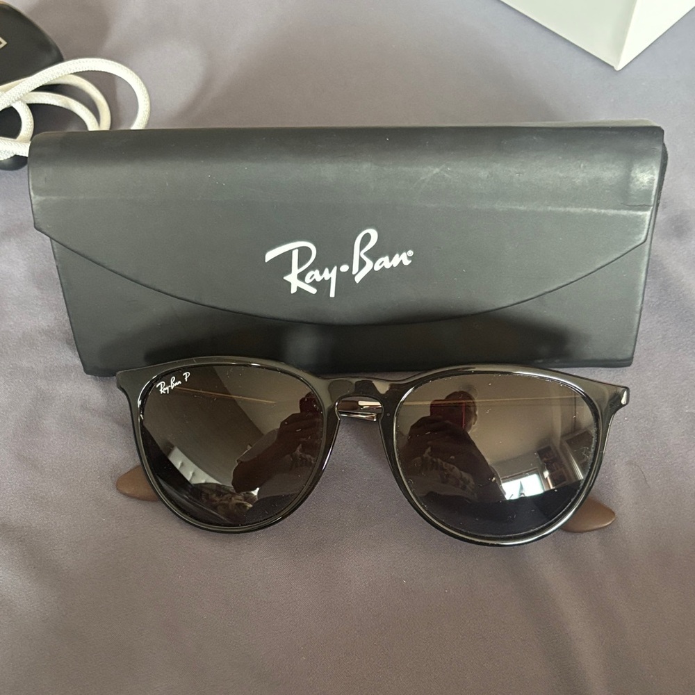 Ray-Ban Classic Black Sunglasses